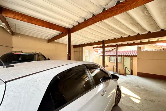 Garagem de casa à venda com 2 quartos, 300m² em Jardim Cristin Alice, Guarulhos