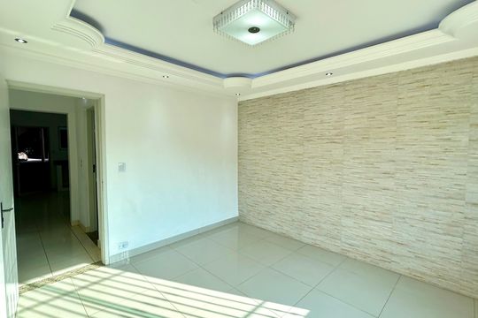 Sala de casa à venda com 2 quartos, 300m² em Jardim Cristin Alice, Guarulhos