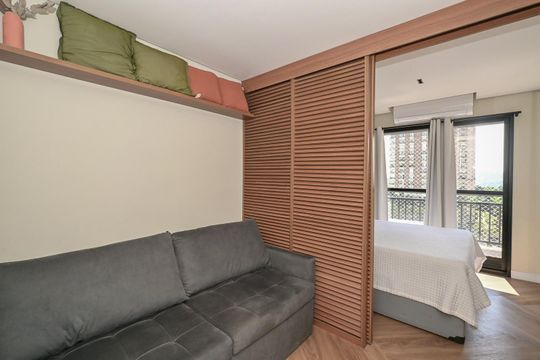 Sala de kitnet/studio para alugar com 1 quarto, 26m² em Jardim Panorama, São Paulo