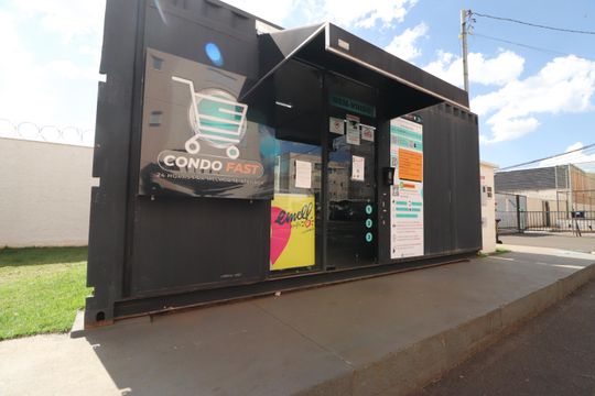 Área comum - Mercado de apartamento para alugar com 2 quartos, 47m² em Morumbi, Uberlândia