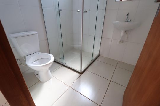 Banheiro Social de apartamento para alugar com 2 quartos, 47m² em Morumbi, Uberlândia