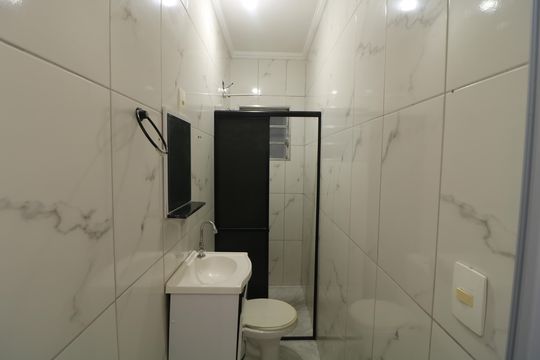 Banheiro de casa para alugar com 1 quarto, 40m² em Jardim Novo Carrao, São Paulo