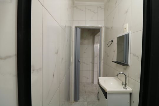 Banheiro de casa para alugar com 1 quarto, 40m² em Jardim Novo Carrao, São Paulo