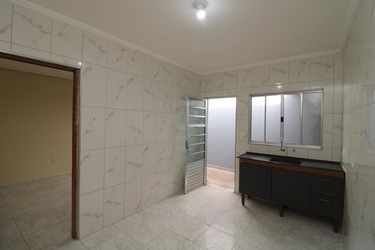 Cozinha de casa para alugar com 1 quarto, 40m² em Jardim Novo Carrao, São Paulo