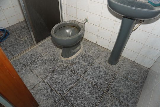 Banheiro da Suíte 1 de casa para alugar com 3 quartos, 324m² em Jardim Macedonia, Embu das Artes