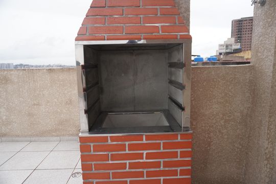 Apartamento para alugar com 2 quartos, 42m² em Vila Carmosina, São Paulo