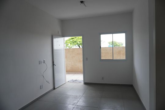 Apartamento para alugar com 2 quartos, 42m² em Vila Carmosina, São Paulo