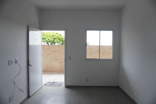 Apartamento para alugar com 2 quartos, 42m² em Vila Carmosina, São Paulo