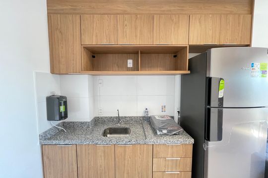 Cozinha de apartamento para alugar com 1 quarto, 32m² em Butantã, São Paulo