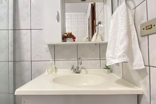 Banheiro de casa à venda com 2 quartos, 300m² em Jardim das Flores, Osasco
