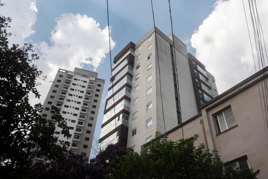 Fachada de apartamento para alugar com 2 quartos, 67m² em Chácara Inglesa, São Paulo
