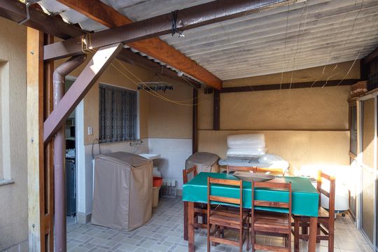Área de Serviço e Quintal de casa à venda com 2 quartos, 87m² em Vila Itapegica, Guarulhos