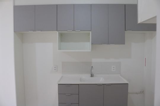 Cozinha de apartamento para alugar com 1 quarto, 29m² em Várzea da Barra Funda, São Paulo