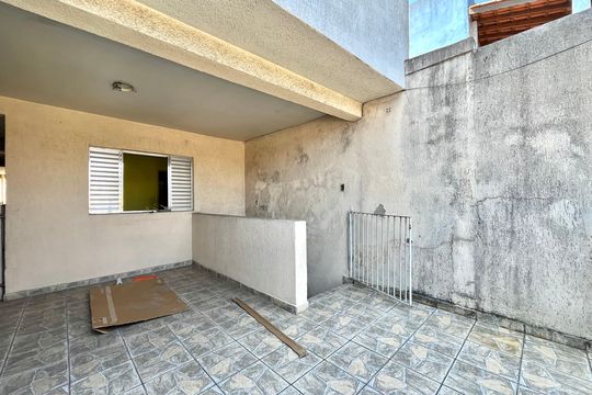 Área externa de casa para alugar com 1 quarto, 150m² em Americanópolis, São Paulo