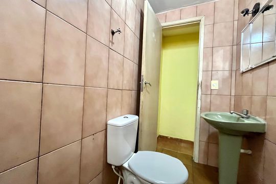 Banheiro de casa para alugar com 1 quarto, 150m² em Americanópolis, São Paulo