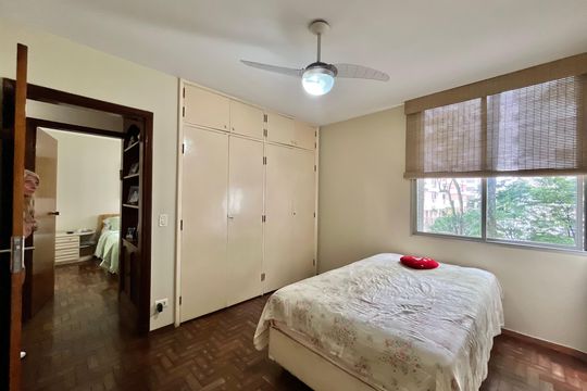 Apartamento para alugar com 3 quartos, 118m² em Leblon, Rio de Janeiro