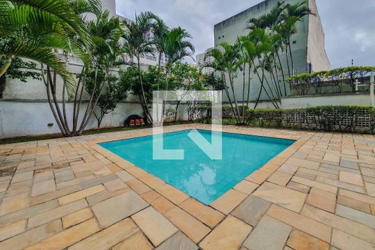 Piscina de apartamento para alugar com 2 quartos, 60m² em Paraíso, São Paulo