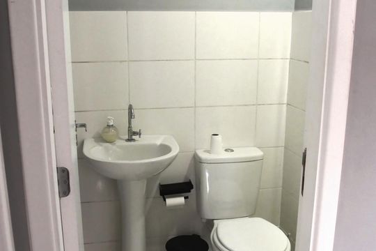 Banheiro Social de apartamento para alugar com 2 quartos, 45m² em Pedreira, São Paulo