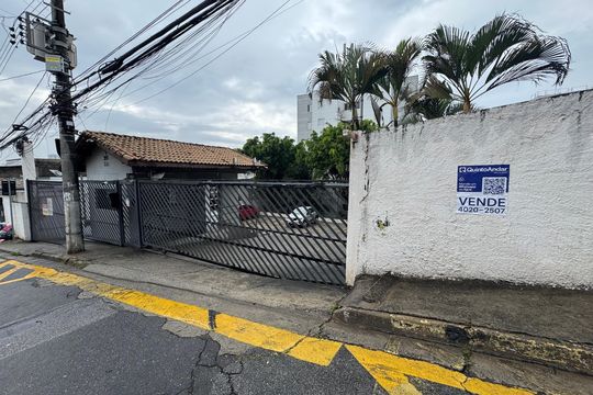 Fachada com PLACA GRANDE de apartamento à venda com 2 quartos, 60m² em São Pedro, Osasco