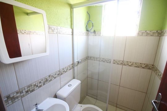Banheiro de apartamento para alugar com 2 quartos, 40m² em Olaria, Contagem