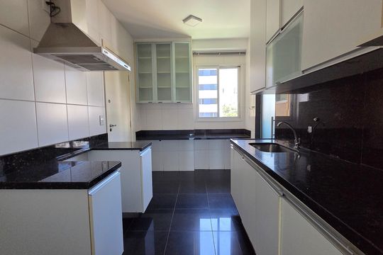 Apartamento à venda com 3 quartos, 123m² em Buritis, Belo Horizonte