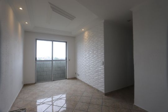 Apartamento à venda com 2 quartos, 46m² em Jardim Santa Teresinha, São Paulo