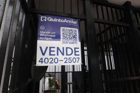 Placa de apartamento à venda com 2 quartos, 46m² em Jardim Santa Teresinha, São Paulo
