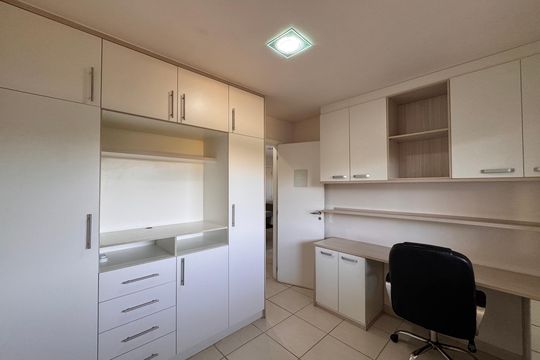 Quarto  de apartamento para alugar com 2 quartos, 78m² em Recreio dos Bandeirantes, Rio de Janeiro