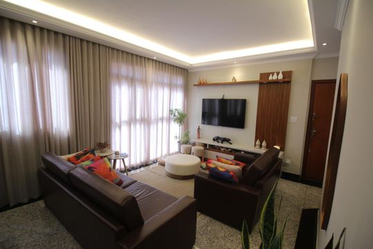 Sala de apartamento à venda com 3 quartos, 100m² em Barreiro, Belo Horizonte