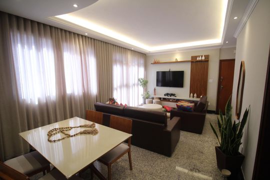 Apartamento à venda com 3 quartos, 100m² em Barreiro, Belo Horizonte