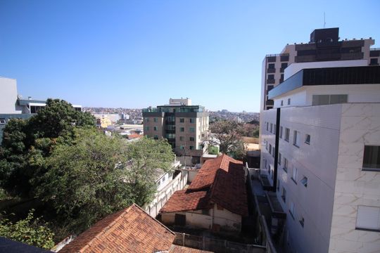 Vista Varanda de apartamento à venda com 3 quartos, 100m² em Barreiro, Belo Horizonte