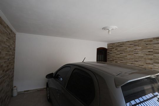 Garagem de casa para alugar com 3 quartos, 300m² em Pestana, Osasco