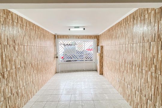 Garagem de casa para alugar com 4 quartos, 230m² em Vila Rio Branco, São Paulo