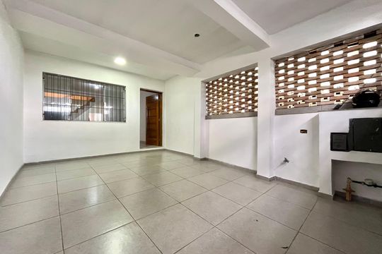 Garagem de casa à venda com 4 quartos, 148m² em Jabaquara, São Paulo