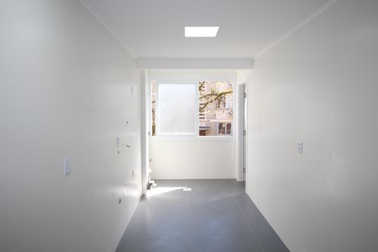 Cozinha de apartamento à venda com 3 quartos, 75m² em Boa Vista, Porto Alegre