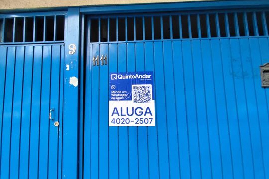 Placa de casa para alugar com 1 quarto, 26m² em Jardim Casablanca, São Paulo