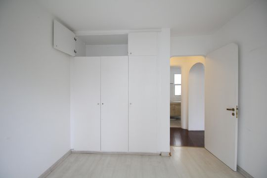 Quarto 1 de apartamento para alugar com 2 quartos, 102m² em Vila Andrade, São Paulo