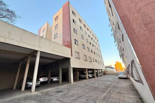 Área externa de apartamento à venda com 4 quartos, 70m² em Sagrada Família, Belo Horizonte