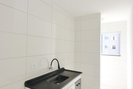 Cozinha de apartamento para alugar com 2 quartos, 49m² em Jardim Maria Dirce, Guarulhos