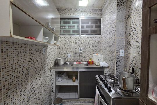 Cozinha de apartamento para alugar com 1 quarto, 70m² em Cidade Ocian, Praia Grande