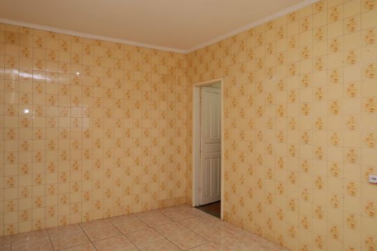 Cozinha de casa para alugar com 1 quarto, 50m² em Vila Rosaria, São Paulo