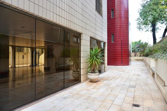 Área comum de apartamento para alugar com 3 quartos, 115m² em Funcionários, Belo Horizonte