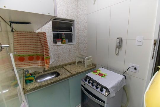 Cozinha de kitnet/studio à venda com 1 quarto, 38m² em Centro, Niterói