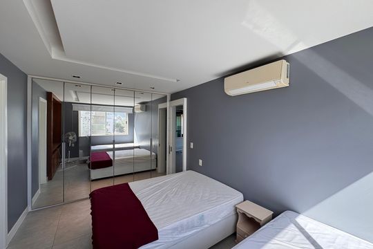Suíte 1 de apartamento para alugar com 2 quartos, 157m² em Recreio dos Bandeirantes, Rio de Janeiro