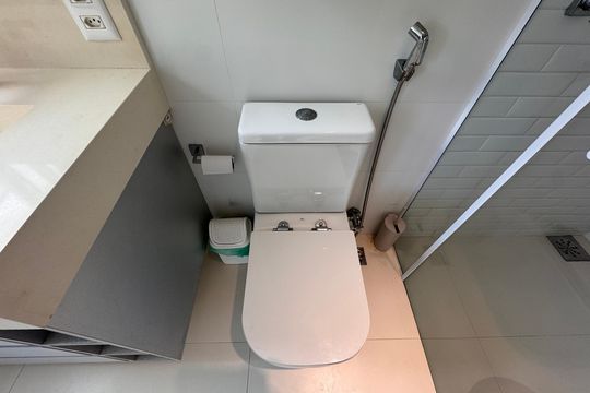 Suíte 1 - Banheiro de apartamento para alugar com 2 quartos, 157m² em Recreio dos Bandeirantes, Rio de Janeiro