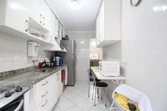 Cozinha de apartamento à venda com 2 quartos, 52m² em Parque Reboucas, São Paulo