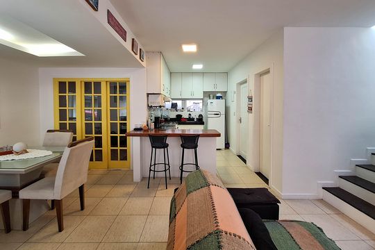 Sala de casa para alugar com 3 quartos, 75m² em Serra Grande, Niterói