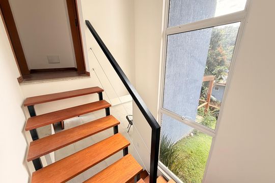 Casa para alugar com 2 quartos, 122m² em Bonsucesso, Petrópolis