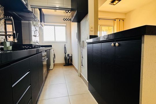 Cozinha de apartamento para alugar com 2 quartos, 51m² em Empresarial 18 do Forte, Barueri