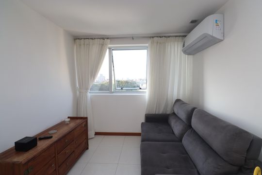 Sala de apartamento para alugar com 1 quarto, 72m² em Brotas, Salvador